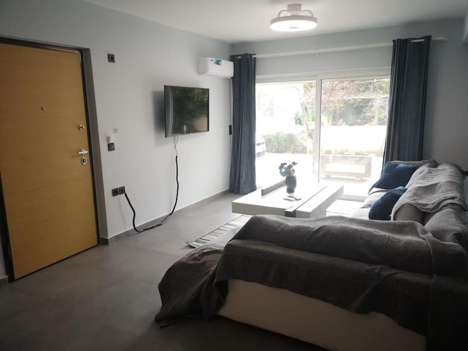 Ground Floor Apt. With Garden, Timfristou 86 Chalandri * Athens